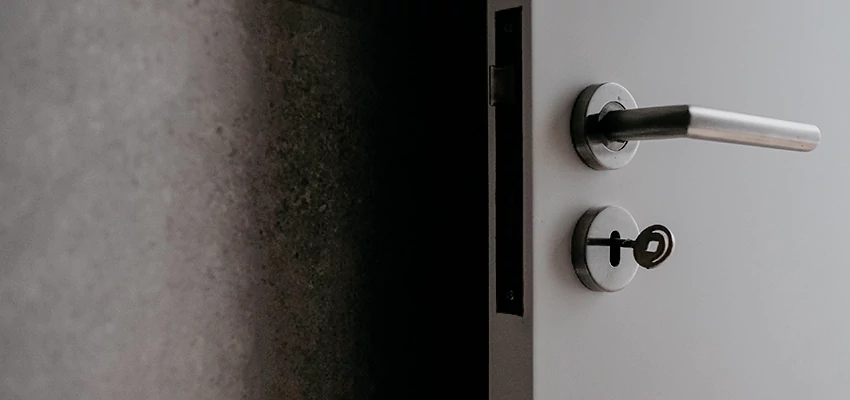 Front Door Handle Repair And Installation in Madera Acres, CA