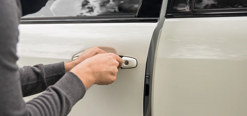 Unlock Car Door Service in Madera Acres, CA